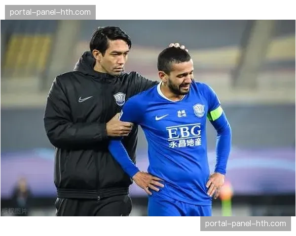 官方：沧州雄狮免签前河南队外援前锋科维奇。